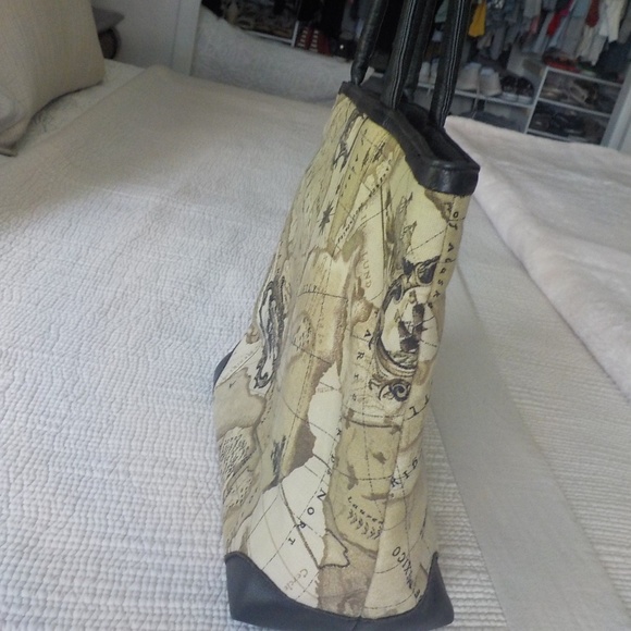 Map Fabric/Leather Shoulder Bag - Picture 5 of 10